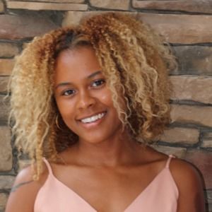 Meet your Posher, Iman